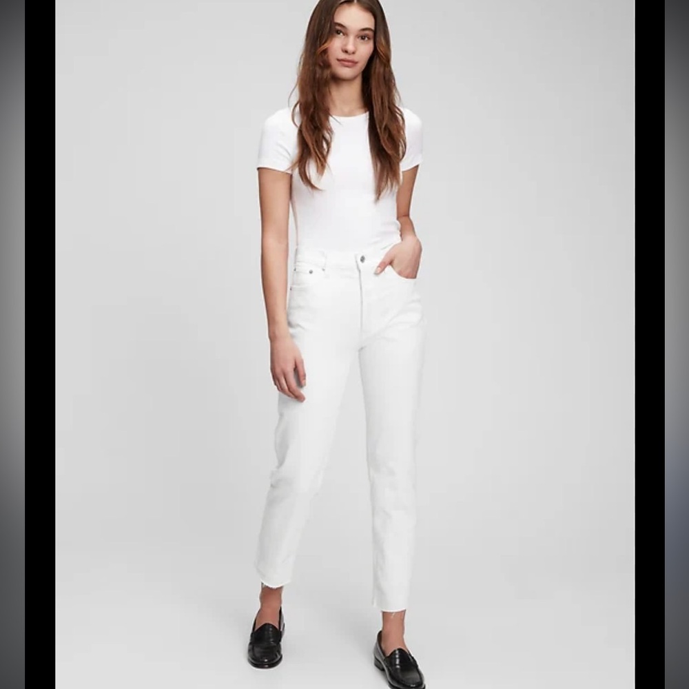 GAP Women's White Straight Leg Jeans
